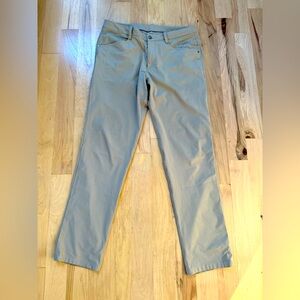 Lululemon Mens ABC Pant Classic Tofino Sand Chino Pant size 34?